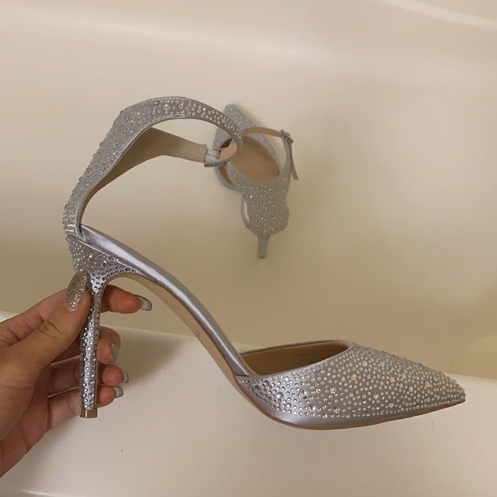 Badgley Mischka Jewel Women’s Pump